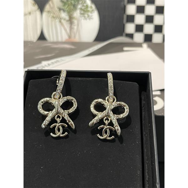 秋のおしゃれをもっと楽しめる シャネルピアスコピー 激安(日本最大級)