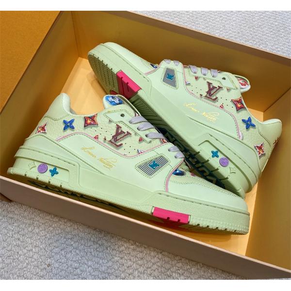 夏の注目2026新作  LOUIS VUITTON ルイ ヴィトン カジュアルシューズコピー 激安(日本最大級)