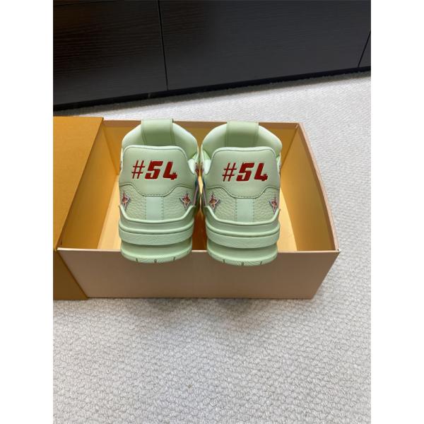 夏の注目2026新作  LOUIS VUITTON ルイ ヴィトン カジュアルシューズコピー 激安(日本最大級)