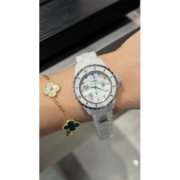 CHANEL•J12シャネル時計コピー33㎜クォーツ式2026人気度高めの新作 女性用腕時計 激安(日本最大級)