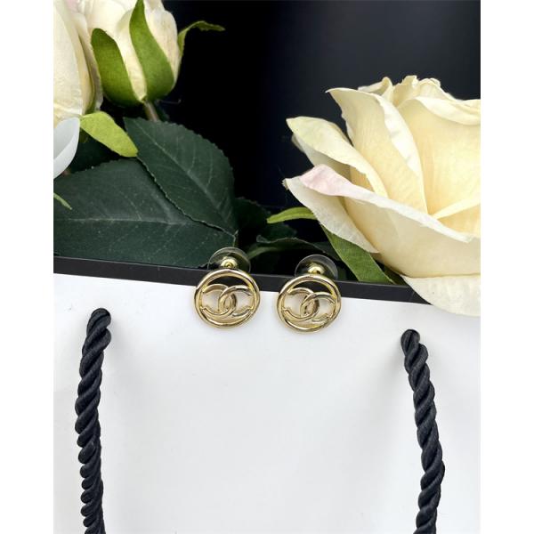 普段使いもオフィスもOK シャネルピアス コピー 激安(日本最大級)