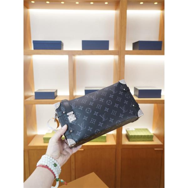 2026ss ルイ ヴィトン ショルダーバッグコピー LOUIS VUITTON 大胆なスリット上品_ 激安(日本最大級)