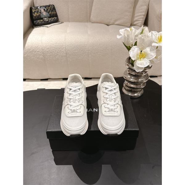 ナチュラルコーデに使いやすい  お洒落 シャネルランニングシューズ コピー 激安(日本最大級)