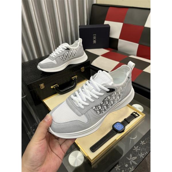 2026秋冬におすすめ着こなし  ディオール スニーカーコピーDIOR  激安(日本最大級)