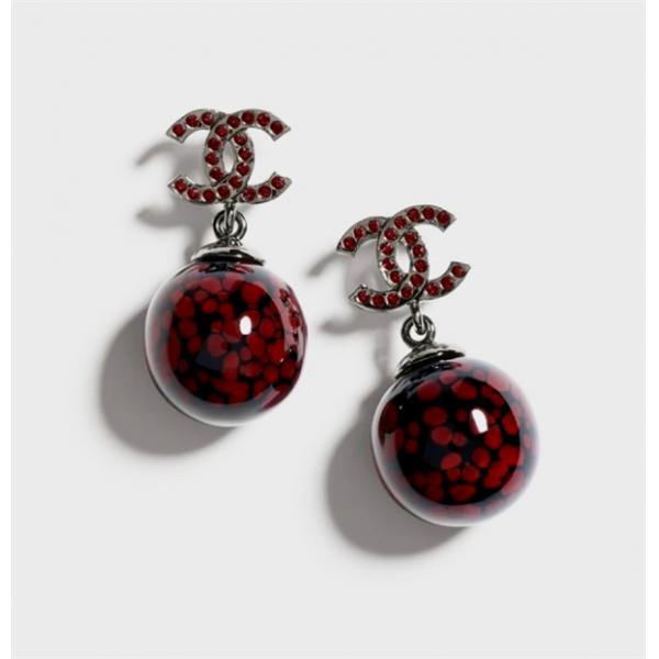 秋冬おしゃれをより楽しませる  シャネルピアス コピー 激安(日本最大級)