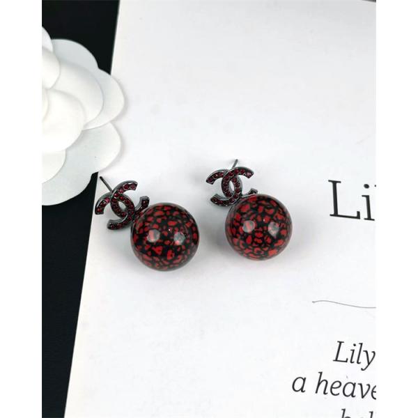 秋冬おしゃれをより楽しませる  シャネルピアス コピー 激安(日本最大級)