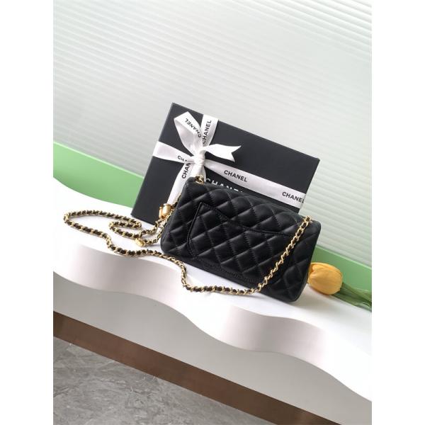 2026新作 シャネル  ショルダーバッグ コピー25b個性的なデザイン_激安(日本最大級)