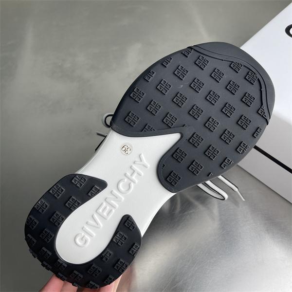 春夏大活躍人気アイテム 2026SSコレクションに新着 ジバンシースニーカーコピー GIVENCHY カジュアルシューズ