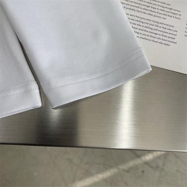 赤字超特価格安  アルマーニ 長袖TシャツコピーARMANI 個性派 2026秋冬(日本最大級)