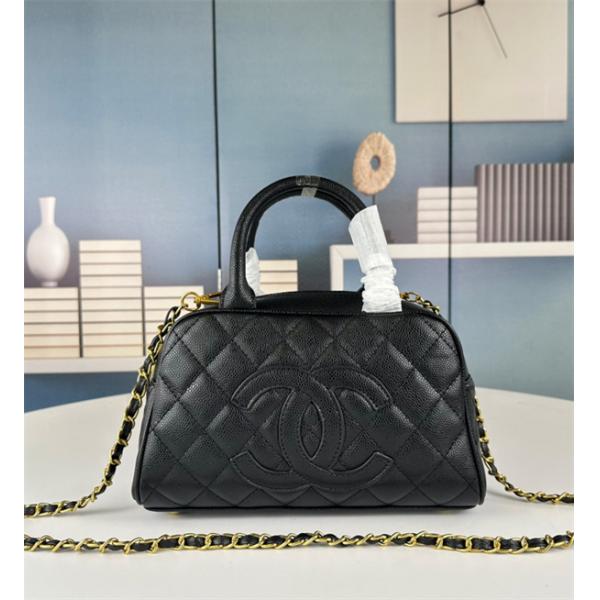 Chanel vintageおしゃれ春夏コーデヒント  オフィスにも着まわしOK_シャネルハンドバッグコピー 激安(日本最大級)
