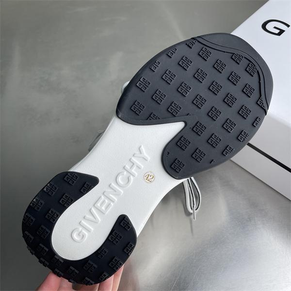 ジバンシー  スニーカー コピーラフさとおしゃれを両立 GIVENCHY 春夏トレンドの取り入れる激安(日本最大級)