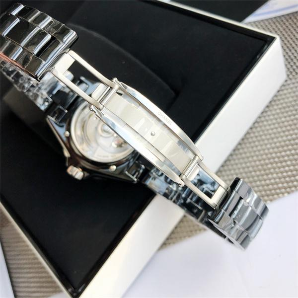 CHANEL J12 2026上品上質 シャネル時計コピー 激安(日本最大級)38mm男女兼用