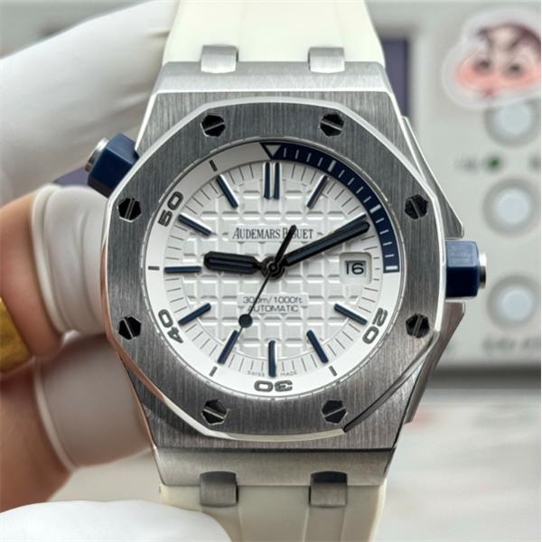 強い魅力を感じる一枚 2026 男性用 AUDEMARS PIGUET オーデマ ピゲ 腕時計コピー 激安(日本最大級)42mmX14.1mm