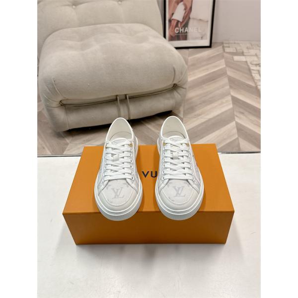LOUIS VUITTON  秋冬にぴったりトレンドな着こなし ルイ ヴィトンスニーカーコピー 激安(日本最大級)