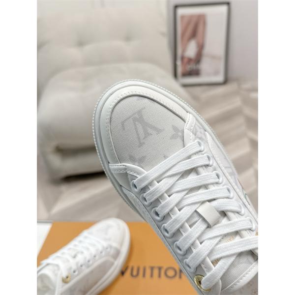 LOUIS VUITTON  秋冬にぴったりトレンドな着こなし ルイ ヴィトンスニーカーコピー 激安(日本最大級)
