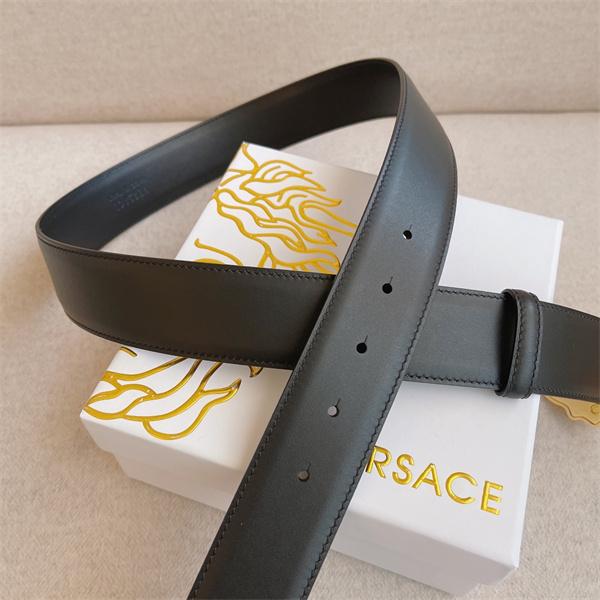 カジュアルにも着こなせる ヴェルサーチベルトコピー VERSACE 2026年春夏の必需品_激安(日本最大級)40㎜