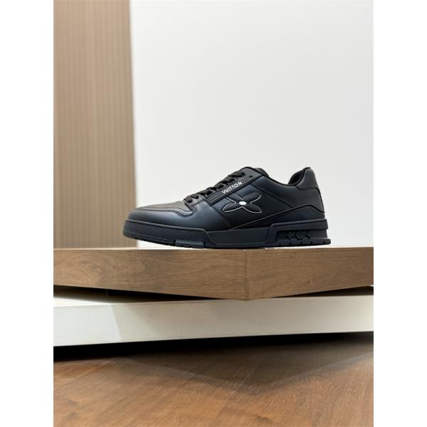 2026人気カラー  LOUIS VUITTON ルイ ヴィトン カジュアルシューズ  コピー 激安(日本最大級)