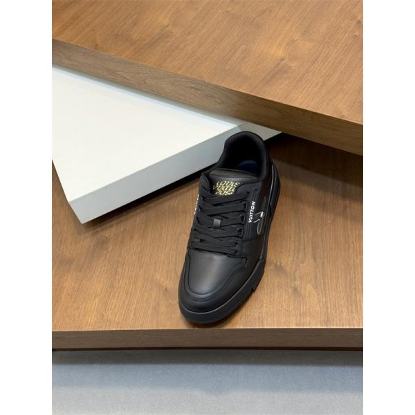 2026人気カラー  LOUIS VUITTON ルイ ヴィトン カジュアルシューズ  コピー 激安(日本最大級)