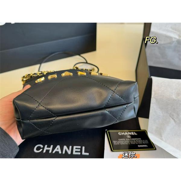 CHANEL 22 bag ミニサイズ大特価品  激安セール ミニバッグ 数量限定シャネルショルダーコピー 激安(日本最大級)