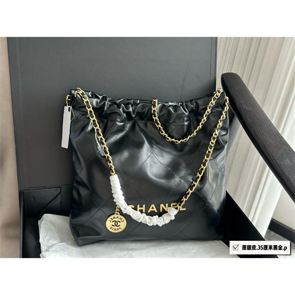 金具2026秋冬におすすめ着こなしお洒落CHANEL 22シャネルショルダーバッグ  コピー 激安(日本最大級)