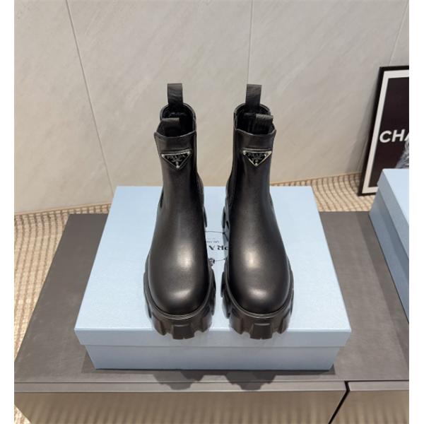 マット仕上げ2026人気上昇中♥プラダブーツコピーエレガント男女OK流行り５㎝高さ 激安通販