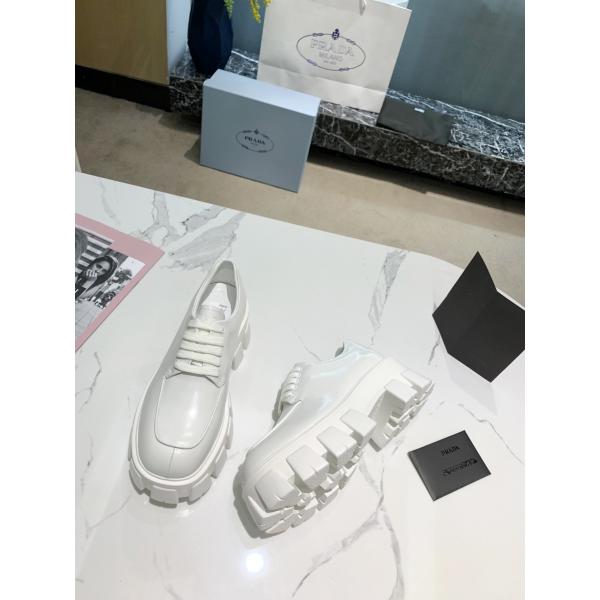 美品！2026春夏 PRADA プラダ ブーツスーパーコピーブランド激安通販 専門店