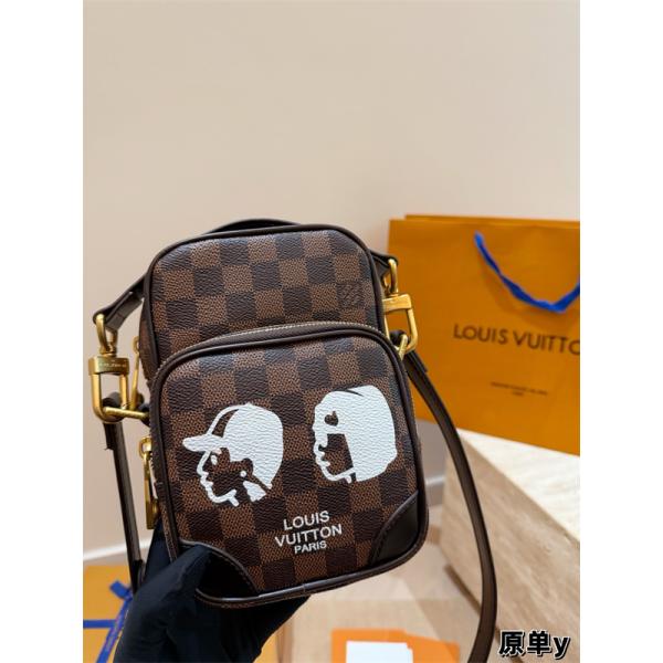 LV x NigoコラボAmazone新作2026話題となるルイ ヴィトン ショルダーバッグコピー 激安(日本最大級)