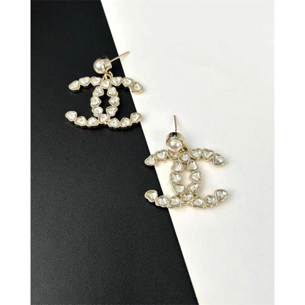 シャネルピアスコピー 最新トレンド2026年春夏コレクション_激安(日本最大級)