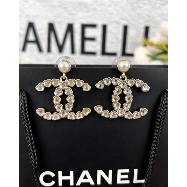 シャネルピアスコピー 最新トレンド2026年春夏コレクション_激安(日本最大級)