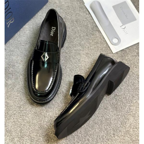 2026年春夏シーズンに登場 人気 DIOR ディオール 革靴  コピー 激安(日本最大級)