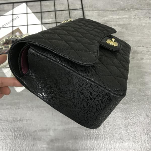 高評価人気品　オシャレに欠かせない！　2026最新作_シャネルショルダーバッグコピー 激安(日本最大級)