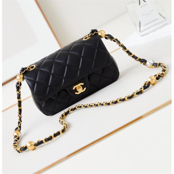 24Bおしゃれな着こなし シャネルショルダーバッグコピー 激安(日本最大級)