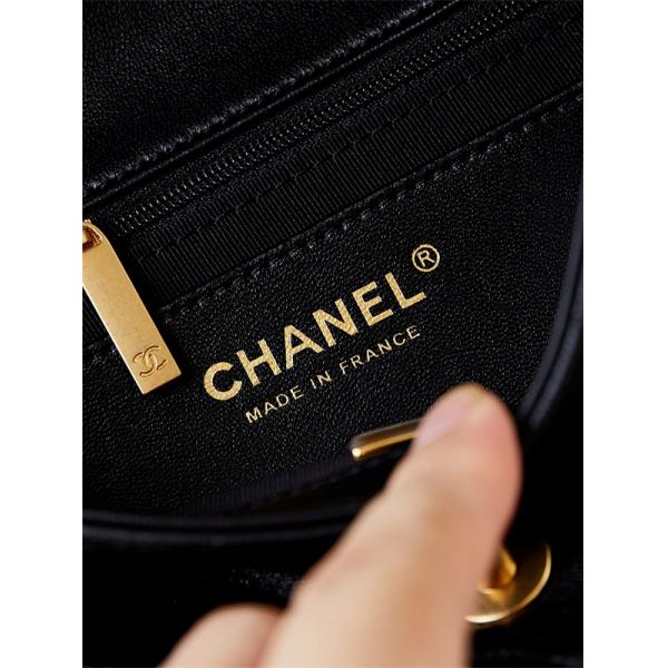 24Bおしゃれな着こなし シャネルショルダーバッグコピー 激安(日本最大級)