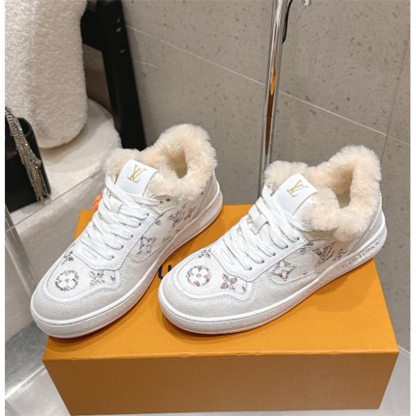 新品 2026年トレンド情報 LOUIS VUITTON ルイ ヴィトン カジュアルシューズコピー 激安(日本最大級)
