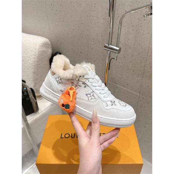 新品 2026年トレンド情報 LOUIS VUITTON ルイ ヴィトン カジュアルシューズコピー 激安(日本最大級)