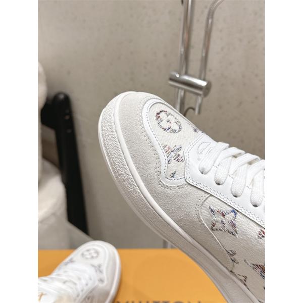 新品 2026年トレンド情報 LOUIS VUITTON ルイ ヴィトン カジュアルシューズコピー 激安(日本最大級)