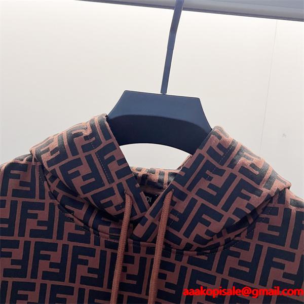FENDI フェンディ コピー 注目度抜群 パーカー 落ち着き配色 洗練 冬仕様