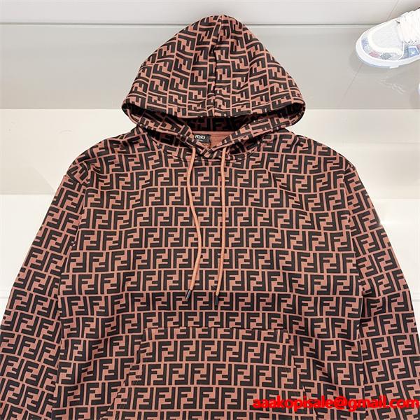 FENDI フェンディ コピー 注目度抜群 パーカー 落ち着き配色 洗練 冬仕様