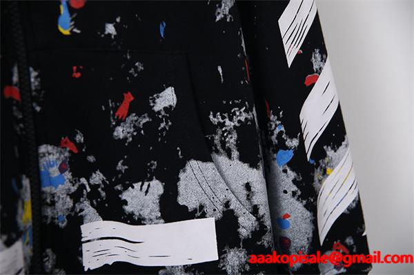 重厚感演出 2026新作 バックプリント Off-White オフホワイト コピー パーカー 人気