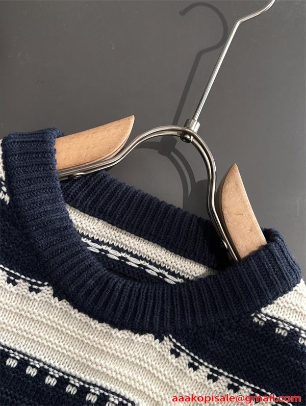 トレンド最前線 ネイビー Canada Goose カナダグース コピー ニット お洒落 防寒対策 新作