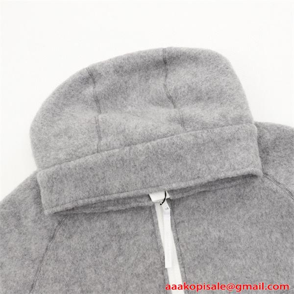 保温性抜群 ライトグレー ジップパーカー 温か素材 冬 Canada Goose カナダグース コピー