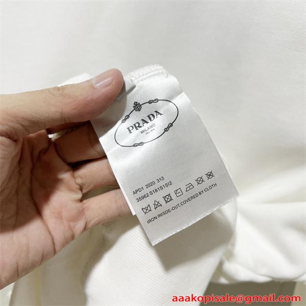 注目 新作 洗練ン フルジップ PRADA プラダ コピー フーディー 日常コーデ