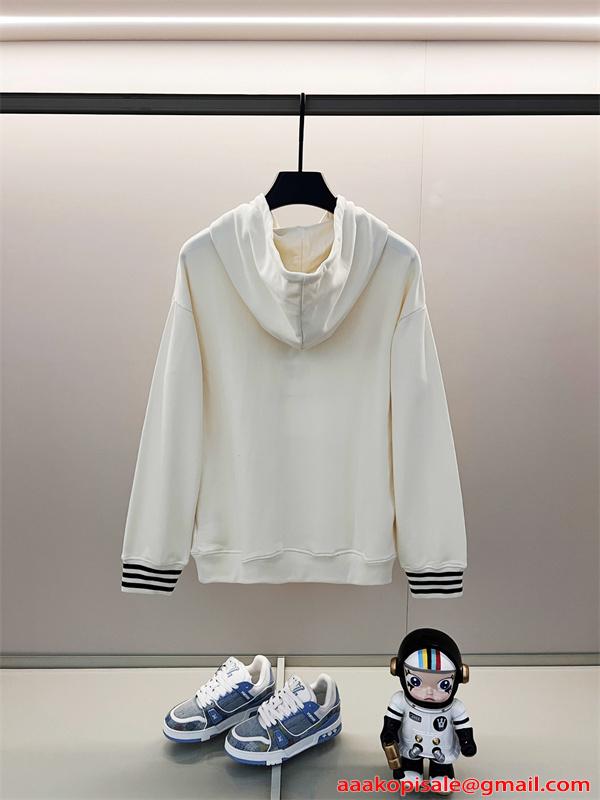  PRADA プラダ コピー 上質素材 清潔感 モノトーン アートン パーカー 2026新作