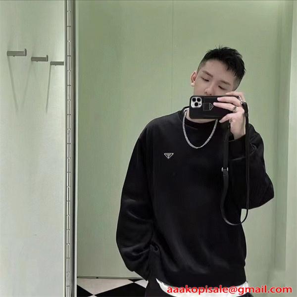 入手困難 都会的 快適 2026新作 PRADA プラダ コピー 長袖 着心地最高