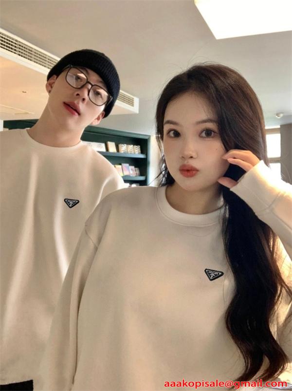 入手困難 都会的 快適 2026新作 PRADA プラダ コピー 長袖 着心地最高