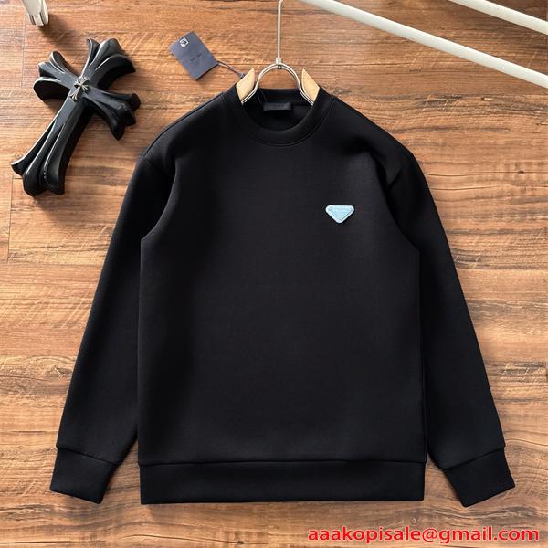 プレミアム  PRADA プラダ コピー 防寒対応 上品ブラック 定番スウェット