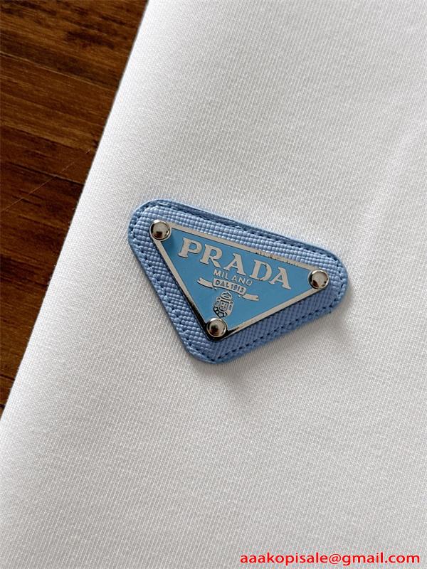 プレミアム  PRADA プラダ コピー 防寒対応 上品ブラック 定番スウェット
