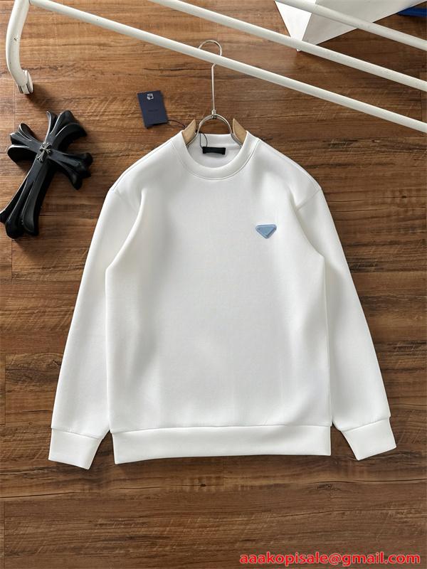 プレミアム  PRADA プラダ コピー 防寒対応 上品ブラック 定番スウェット