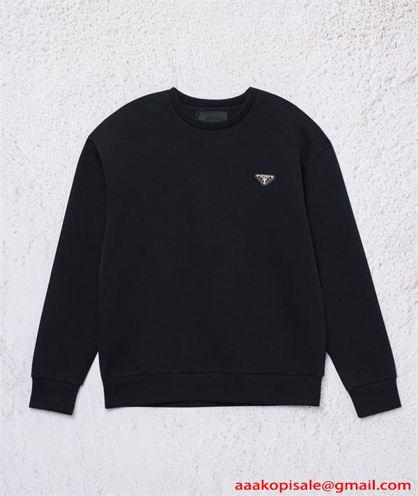PRADA プラダ コピー 大人向け洗練 保温効果 快適 ブラック スウェット 