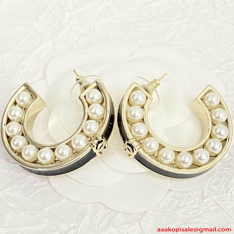 ピアス パール ブラック ゴールド 2026新作 高級感 CHANEL シャネル コピー